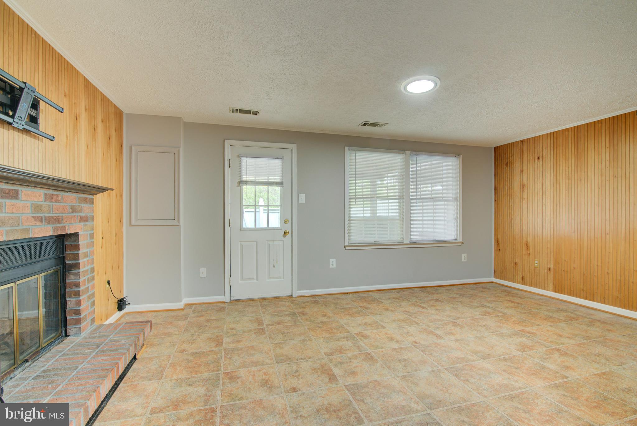 1552 Poplar Grove Drive Reston, VA 20194 - Photo 41 of 56
