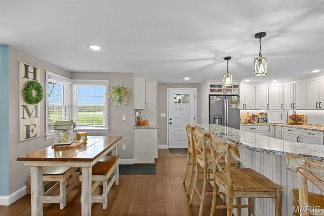 $529,900 | 21510 Keyesport Road, Keyesport, IL 62253