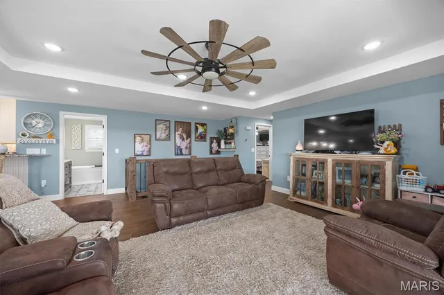 $529,900 | 21510 Keyesport Road, Keyesport, IL 62253