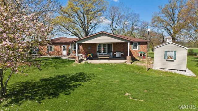 $529,900 | 21510 Keyesport Road, Keyesport, IL 62253