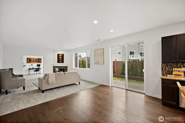 $699,995 | 11411 Ashton Avenue East, Bonney Lake, WA 98391