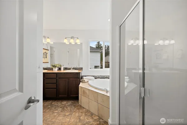 $699,995 | 11411 Ashton Avenue East, Bonney Lake, WA 98391