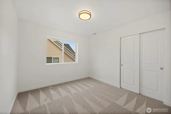 $699,995 | 11411 Ashton Avenue East, Bonney Lake, WA 98391