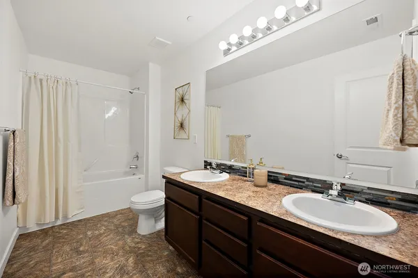 $699,995 | 11411 Ashton Avenue East, Bonney Lake, WA 98391