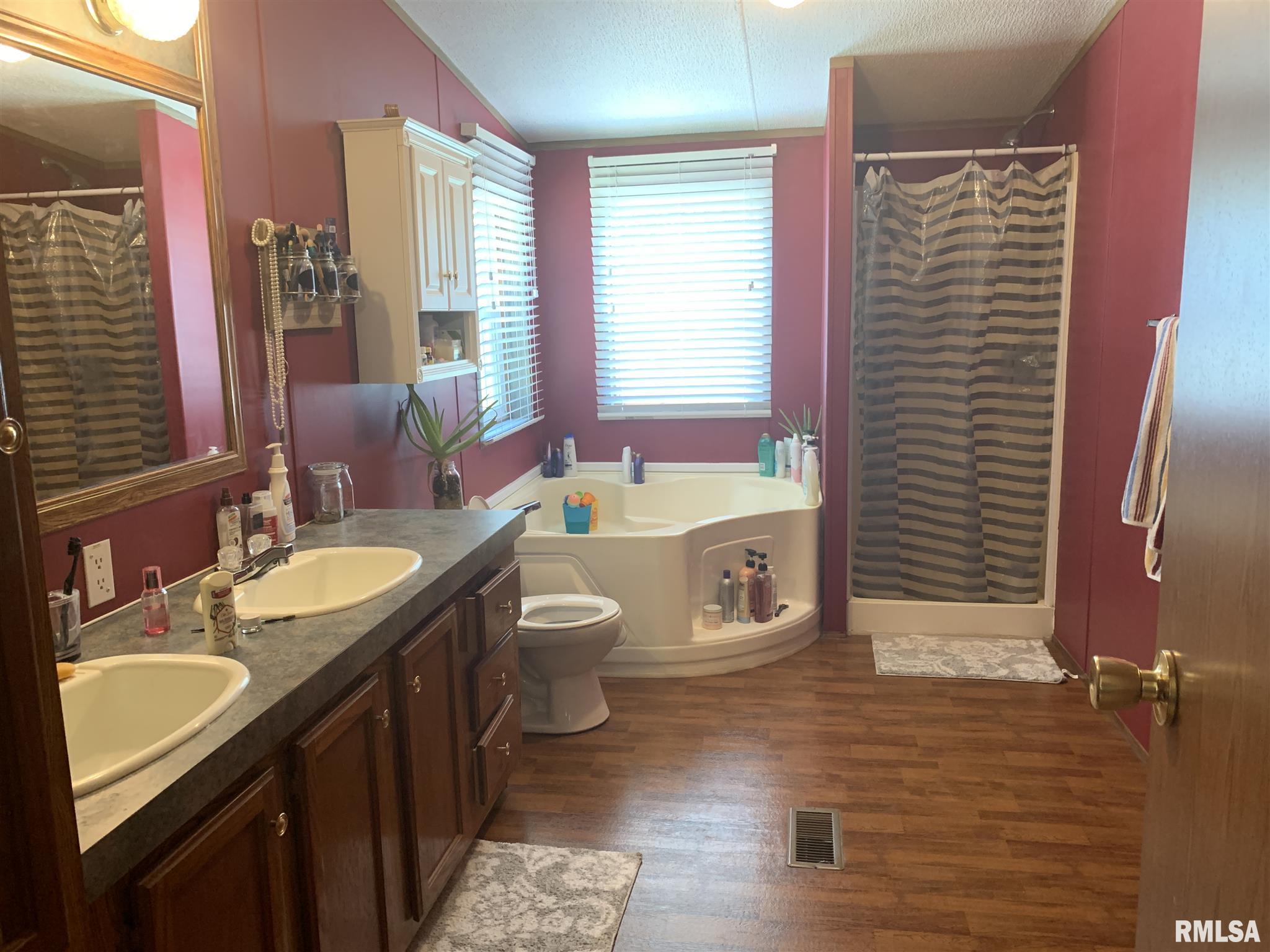 13568 Paulton Road Pittsburg, IL 62974 - Photo 12 of 16