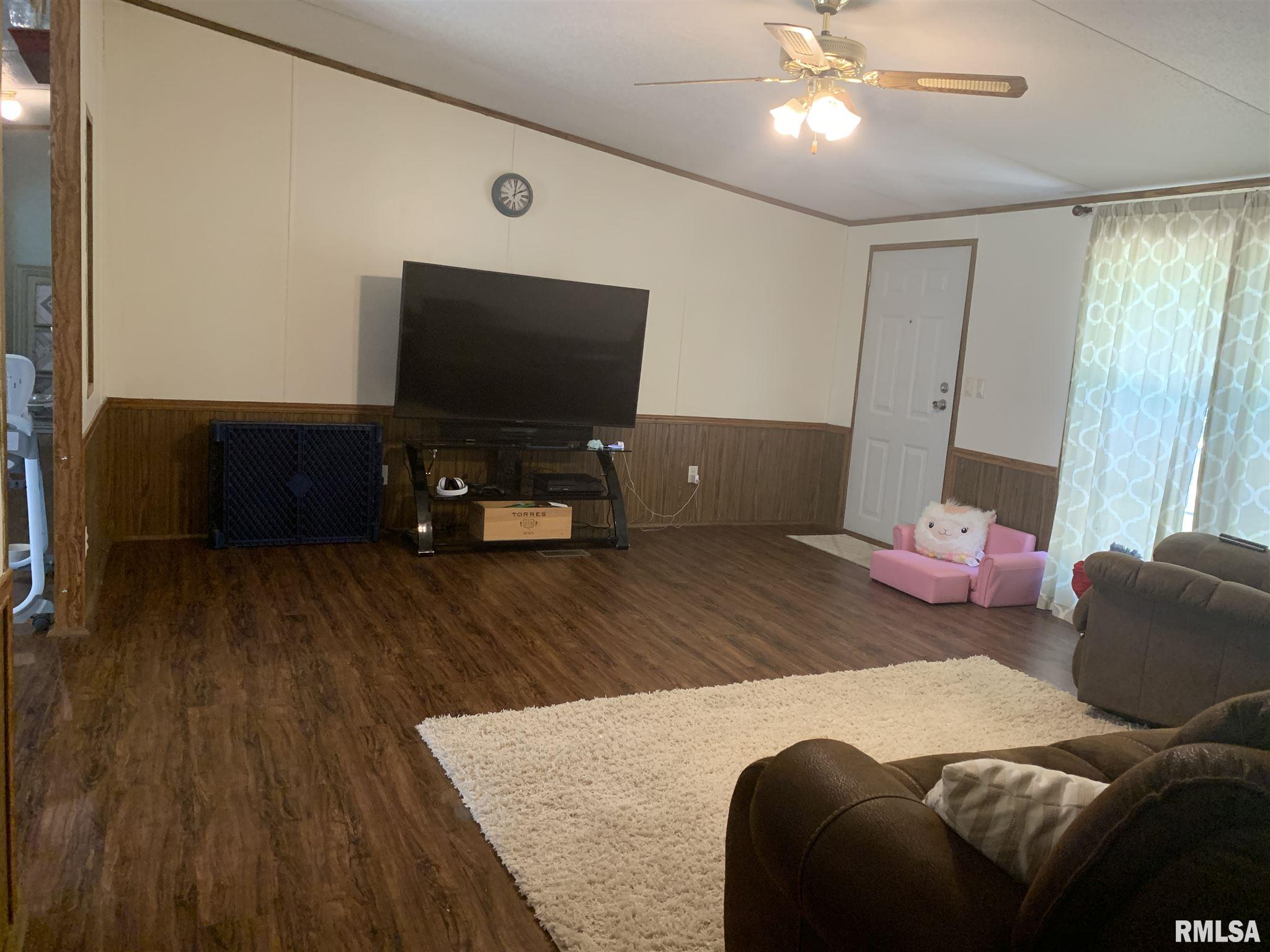 13568 Paulton Road Pittsburg, IL 62974 - Photo 15 of 16