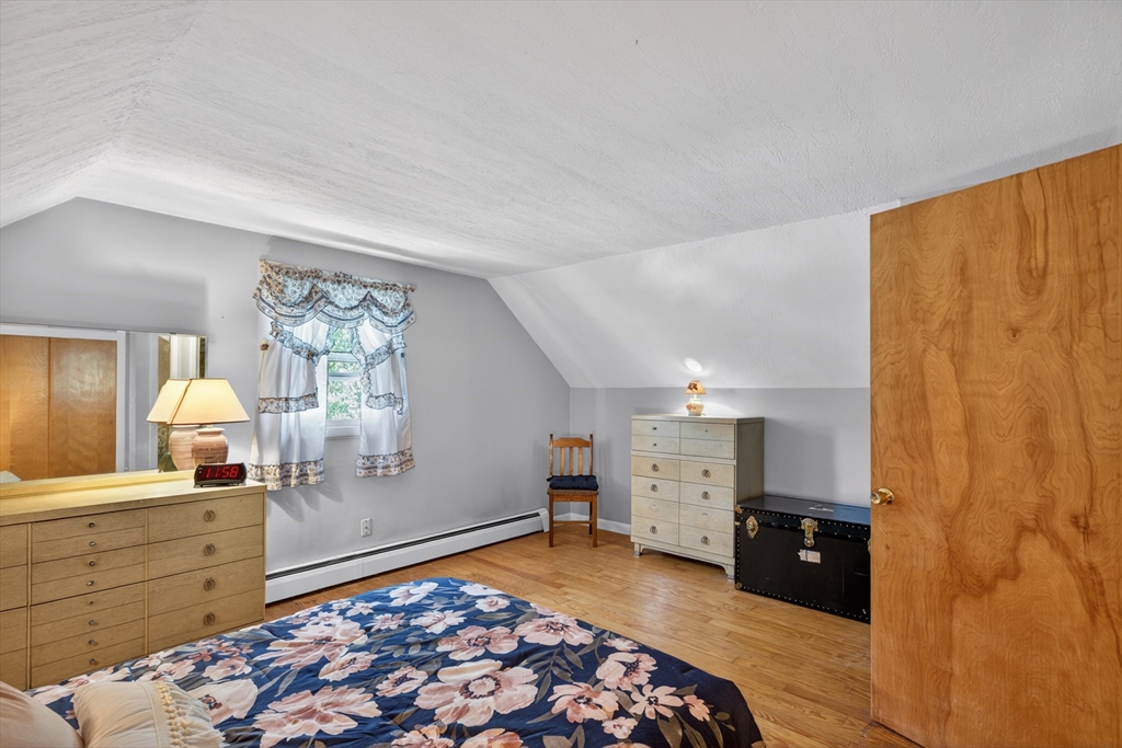 22 Myrtle Avenue Acushnet, MA 02743 - Photo 21 of 31