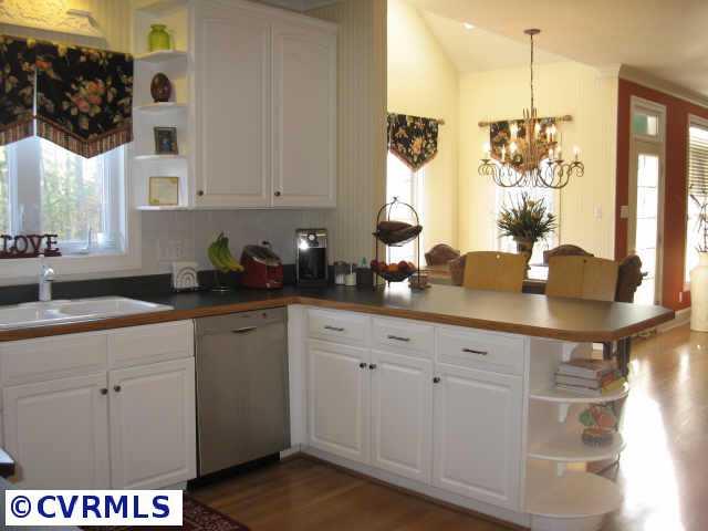 14211 Sylvan Ridge Road Chesterfield, VA 23838 - Photo 3 of 10 Other - Open Kitchen, w/Newer Appliances, Vaulted Breakfast Rm with Skylights