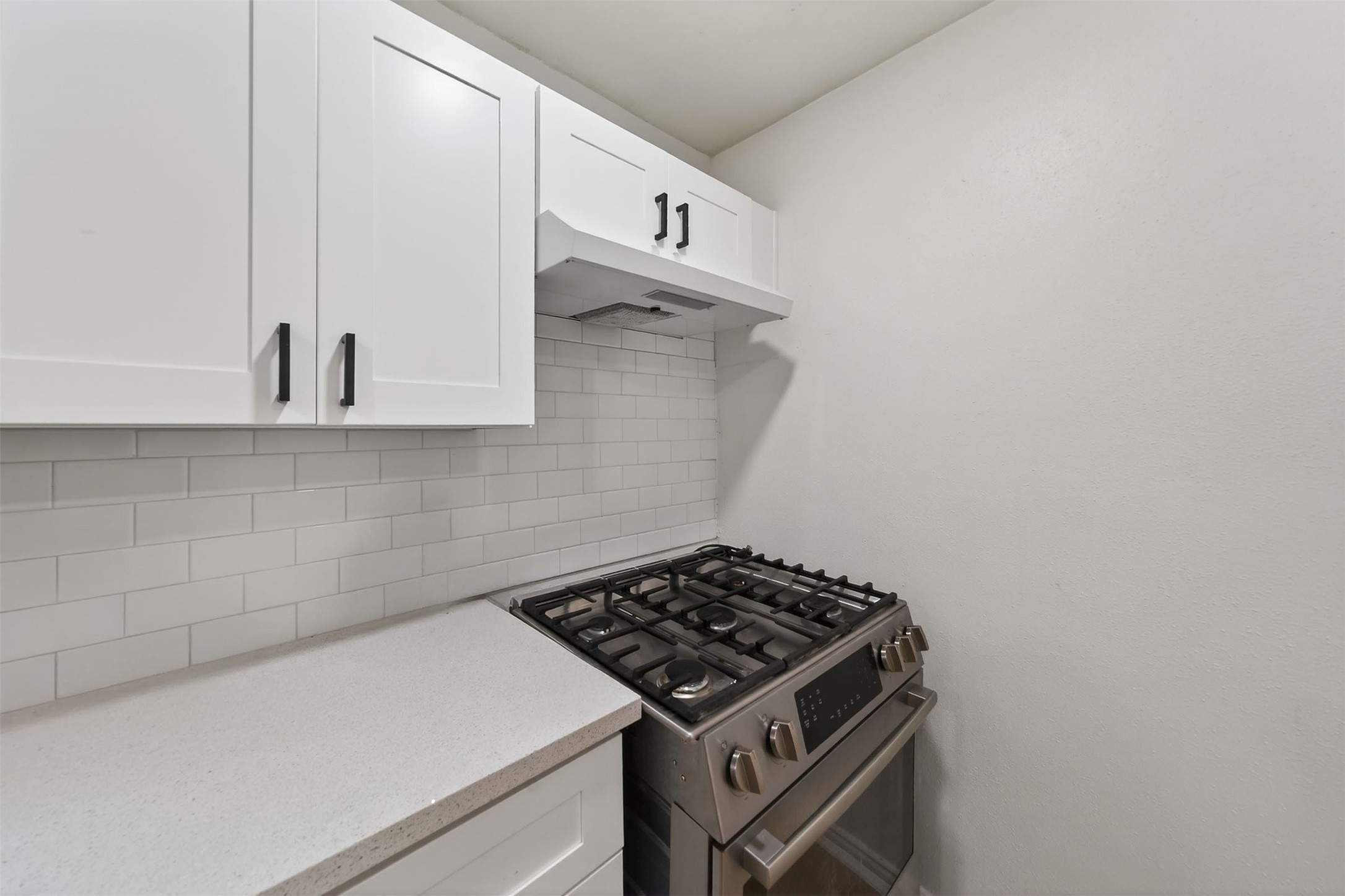 907 South 3rd Street La Porte, TX 77571 - Photo 34 of 38