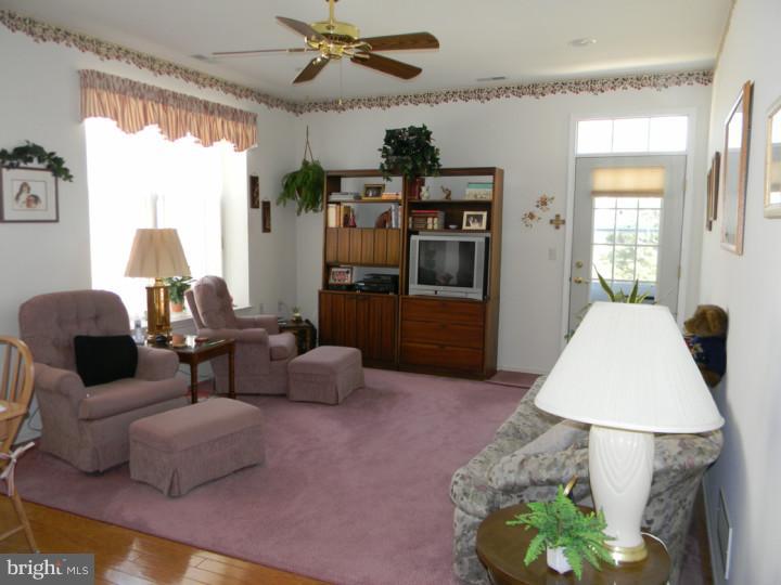 59 Mayfair Road Southampton, NJ 08088 - Photo 12 of 19 Gallery Image 12