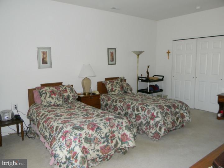59 Mayfair Road Southampton, NJ 08088 - Photo 14 of 19 Gallery Image 14