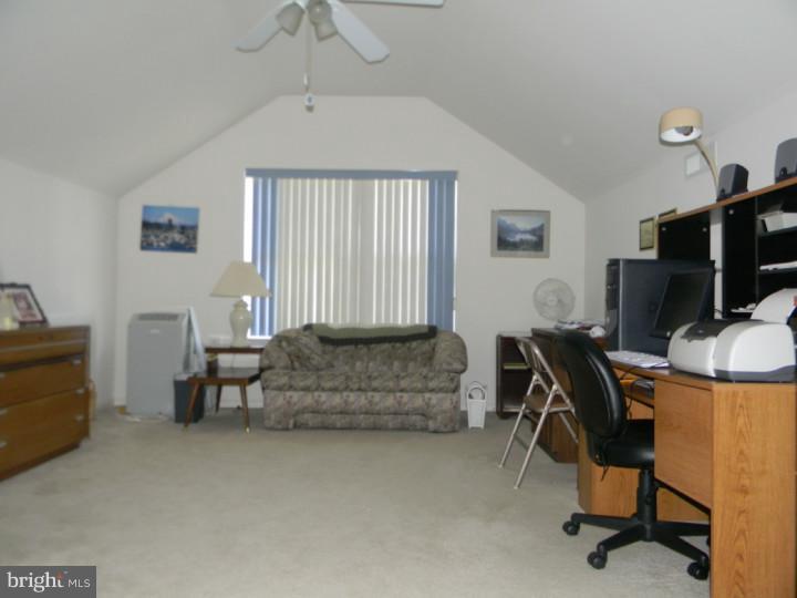59 Mayfair Road Southampton, NJ 08088 - Photo 16 of 19 Gallery Image 16