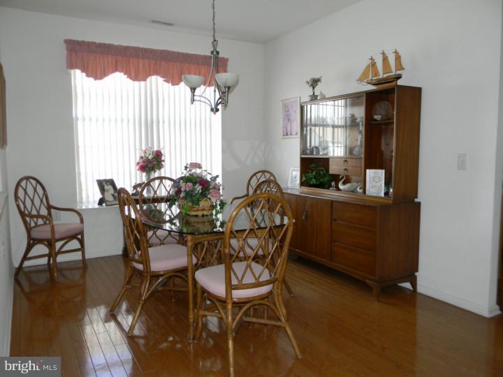 59 Mayfair Road Southampton, NJ 08088 - Photo 7 of 19 Gallery Image 7