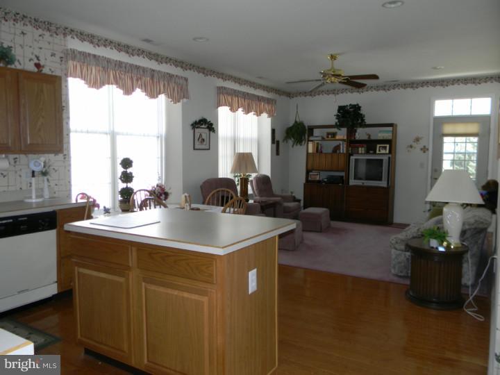 59 Mayfair Road Southampton, NJ 08088 - Photo 8 of 19 Gallery Image 8