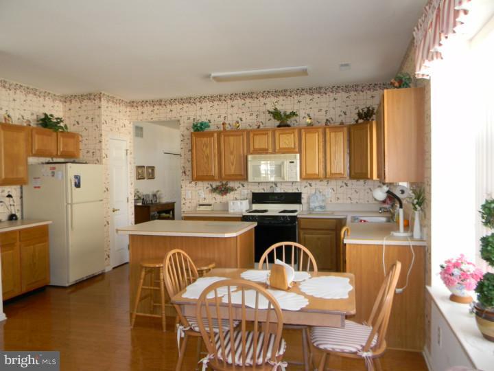 59 Mayfair Road Southampton, NJ 08088 - Photo 10 of 19 Gallery Image 10