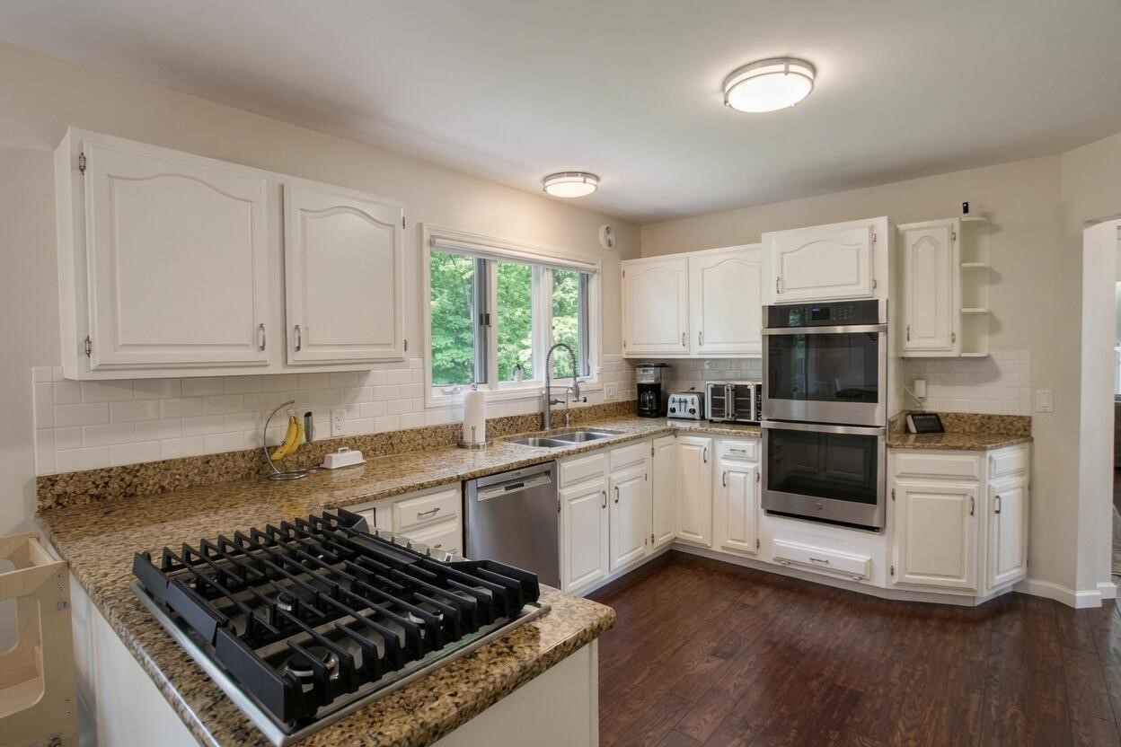 6985 Spring Crest Court Clarkston, MI 48346 - Photo 15 of 53