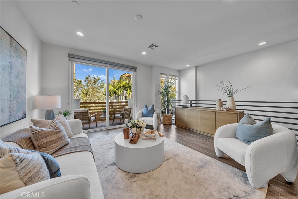 687 Doheny Costa Mesa, CA 92627 - Photo 19 of 59