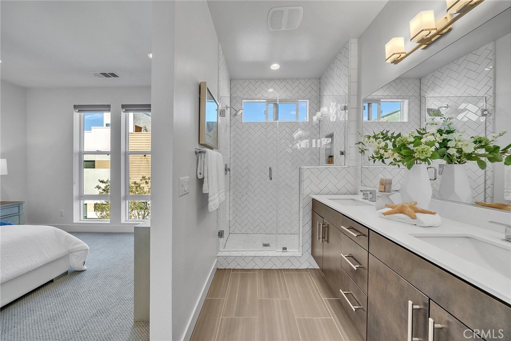 687 Doheny Costa Mesa, CA 92627 - Photo 30 of 59