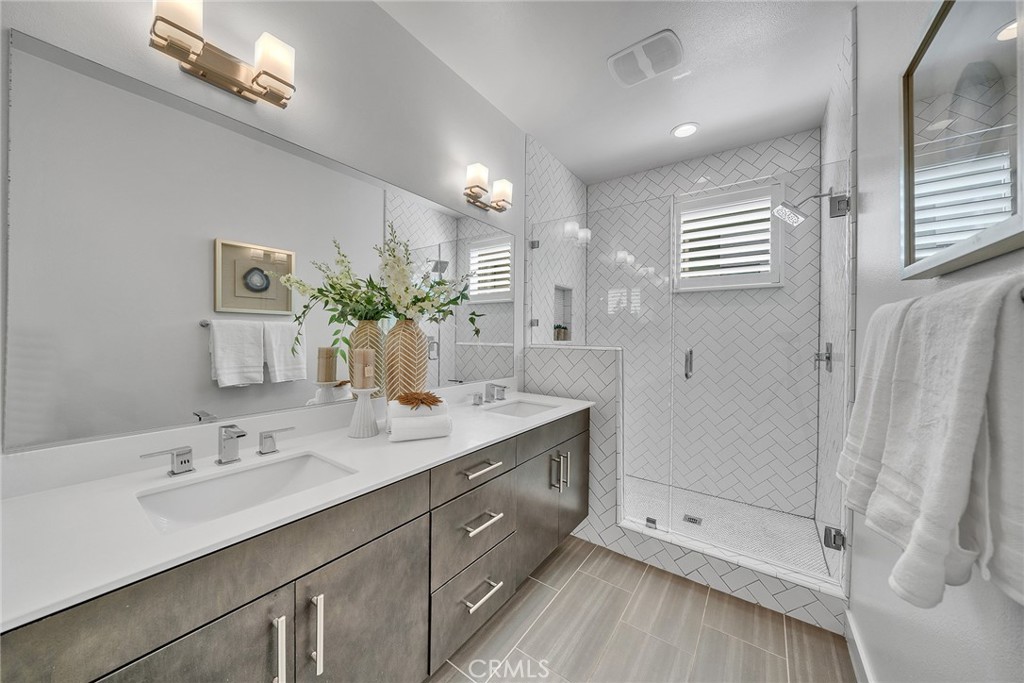 687 Doheny Costa Mesa, CA 92627 - Photo 33 of 59