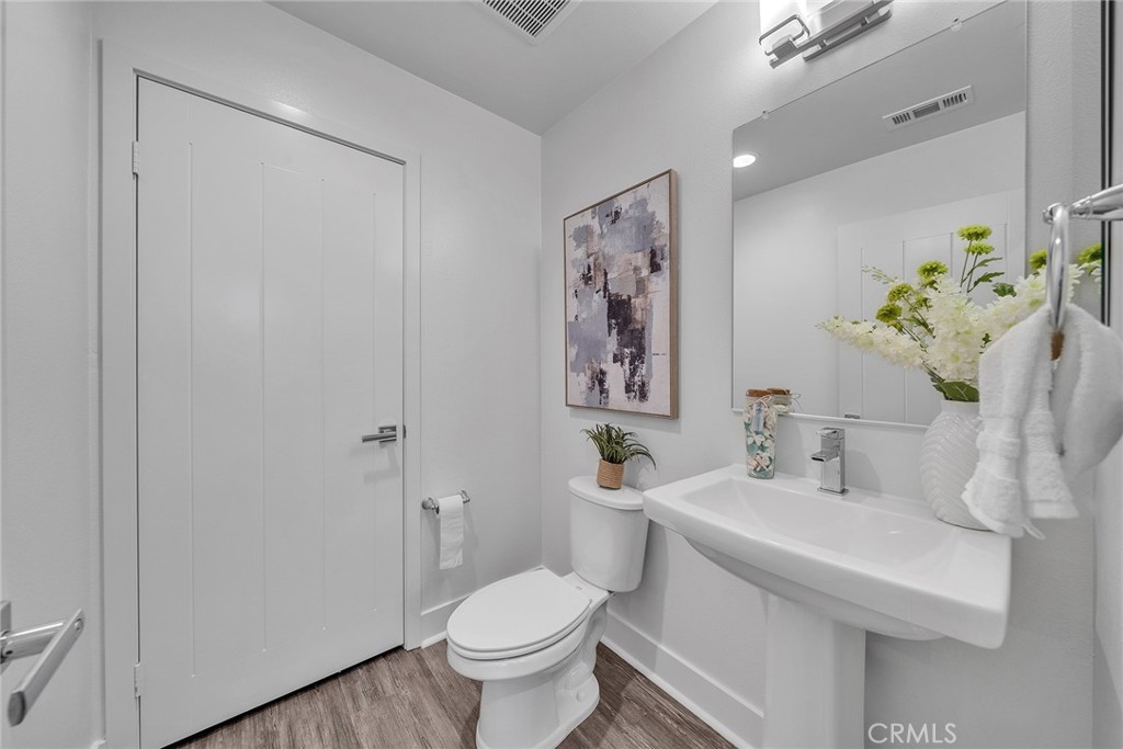 687 Doheny Costa Mesa, CA 92627 - Photo 38 of 59