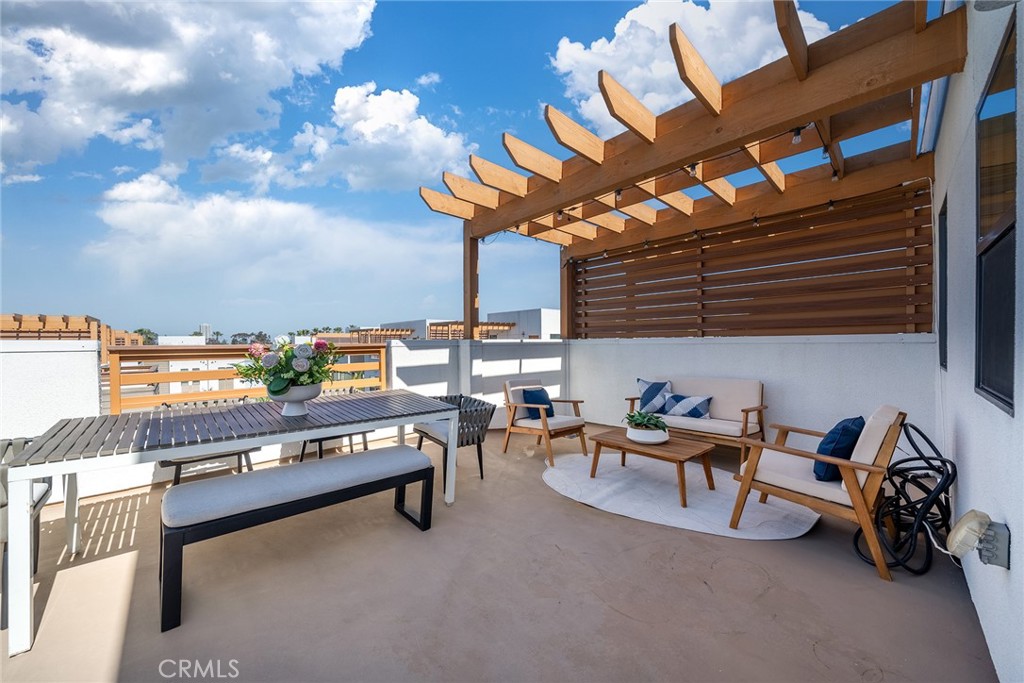 687 Doheny Costa Mesa, CA 92627 - Photo 40 of 59