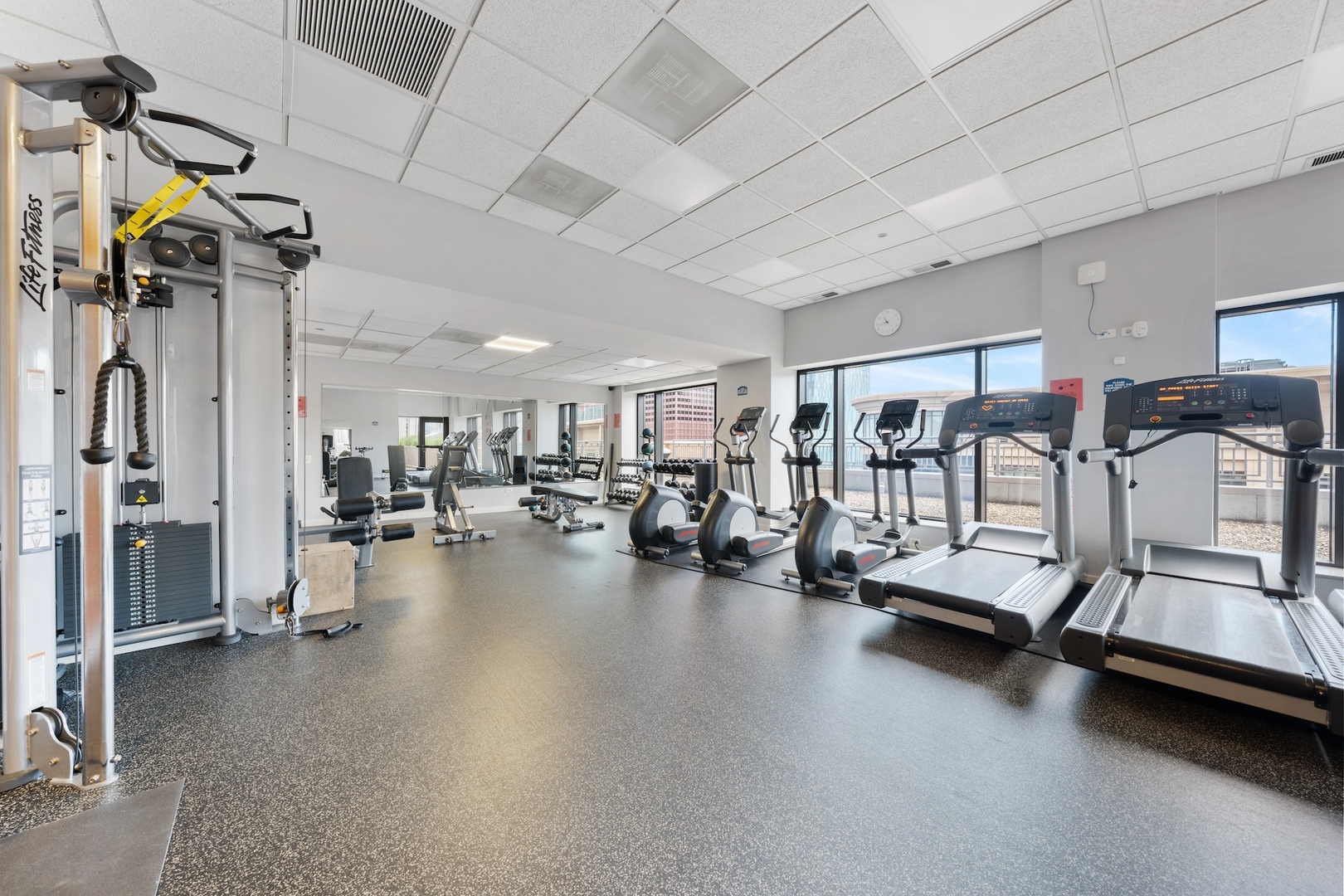 520 South State Street, Unit 1722 Chicago, IL 60605 - Photo 25 of 28 a view of a room with gym equipment