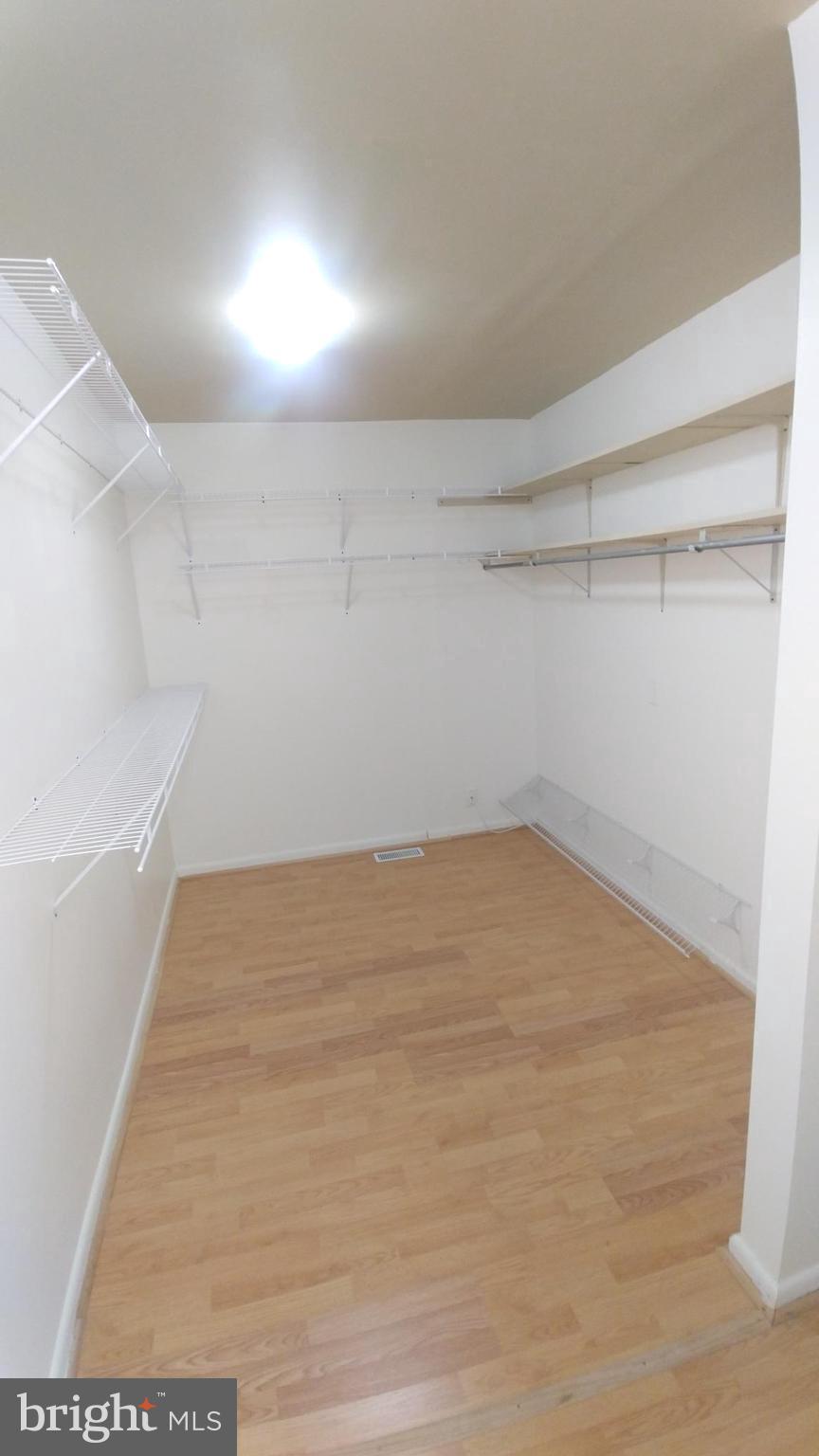 10740 Faulkner Ridge Circle Columbia, MD 21044 - Photo 14 of 26 Main walk-in closet