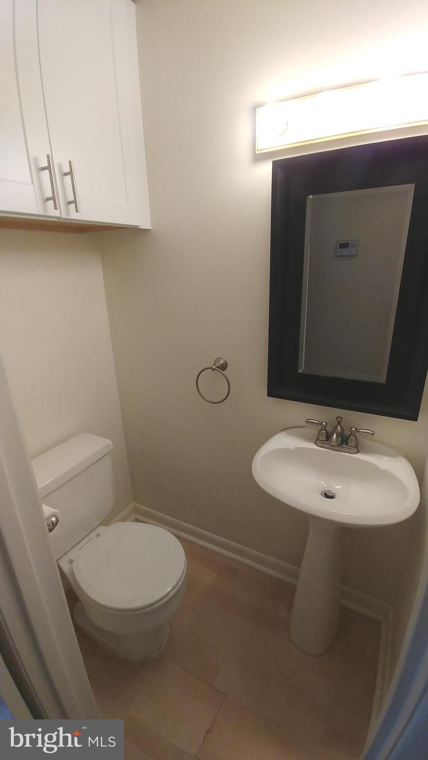 10740 Faulkner Ridge Circle Columbia, MD 21044 - Photo 17 of 26 Main bath commode