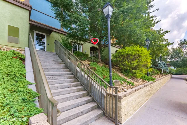 $193,000 | 225 Collier Drive, Unit 2105, Sevierville, TN 37862