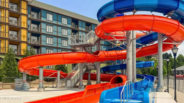 $193,000 | 225 Collier Drive, Unit 2105, Sevierville, TN 37862