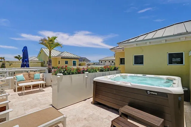 $2,390,000 | 346 Elm Street, Unit A10, Hollywood, FL 33019