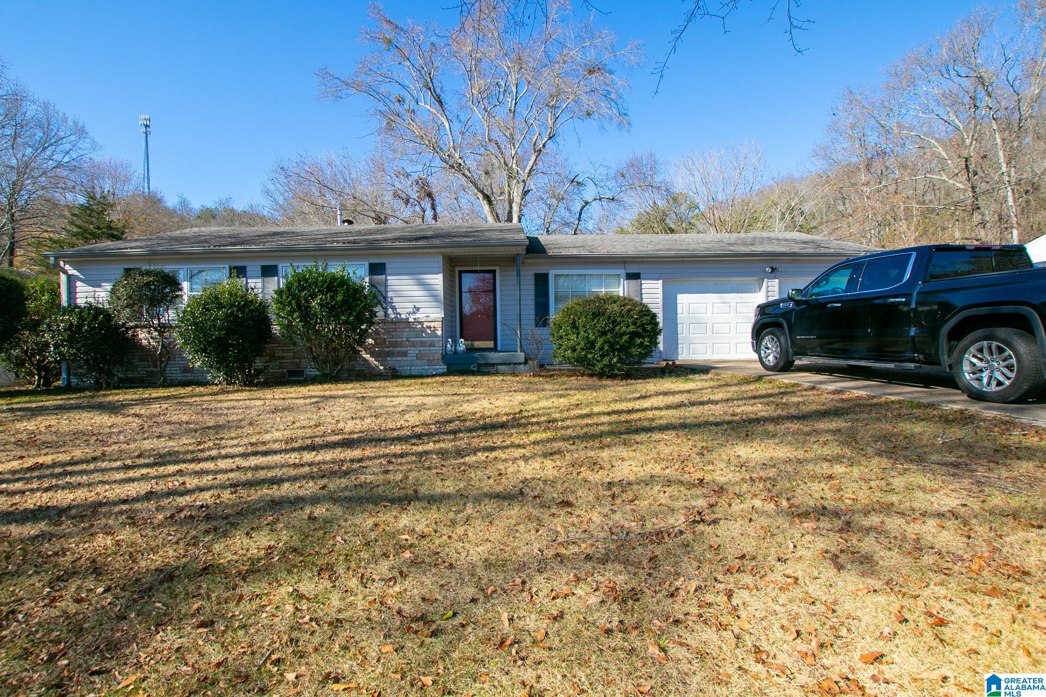 1104 Park Avenue Oneonta, AL 35121 - Photo 1 of 29