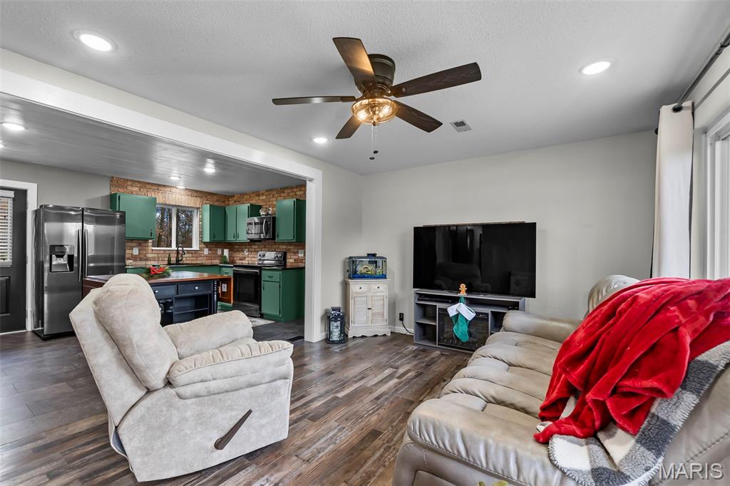 178 Meier Meadows Jackson, MO 63755 - Photo 11 of 34