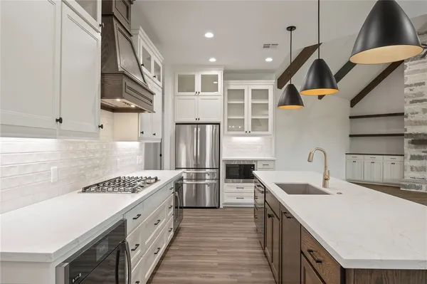 $859,900 | 4602 Wesson Drive, Bryan, TX 77808