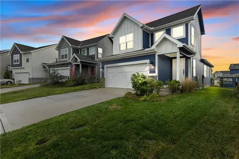 $359,000 | 8808 Southwest 9th Street, Blue Springs, MO 64064