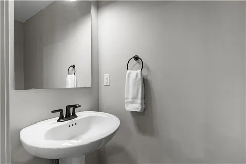 $359,000 | 8808 Southwest 9th Street, Blue Springs, MO 64064