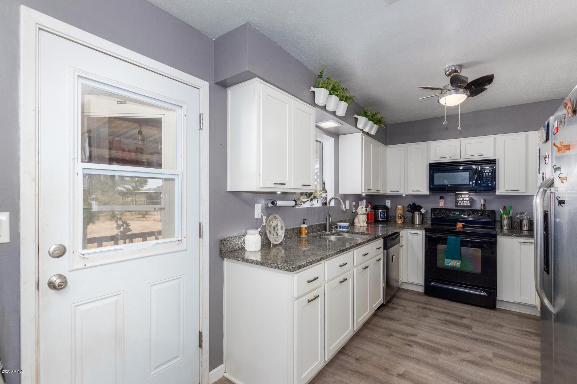 20527 West Teepee Road Buckeye, AZ 85326 - Photo 17 of 41 74ddf4e3b15202c743aac0e6675d34aa