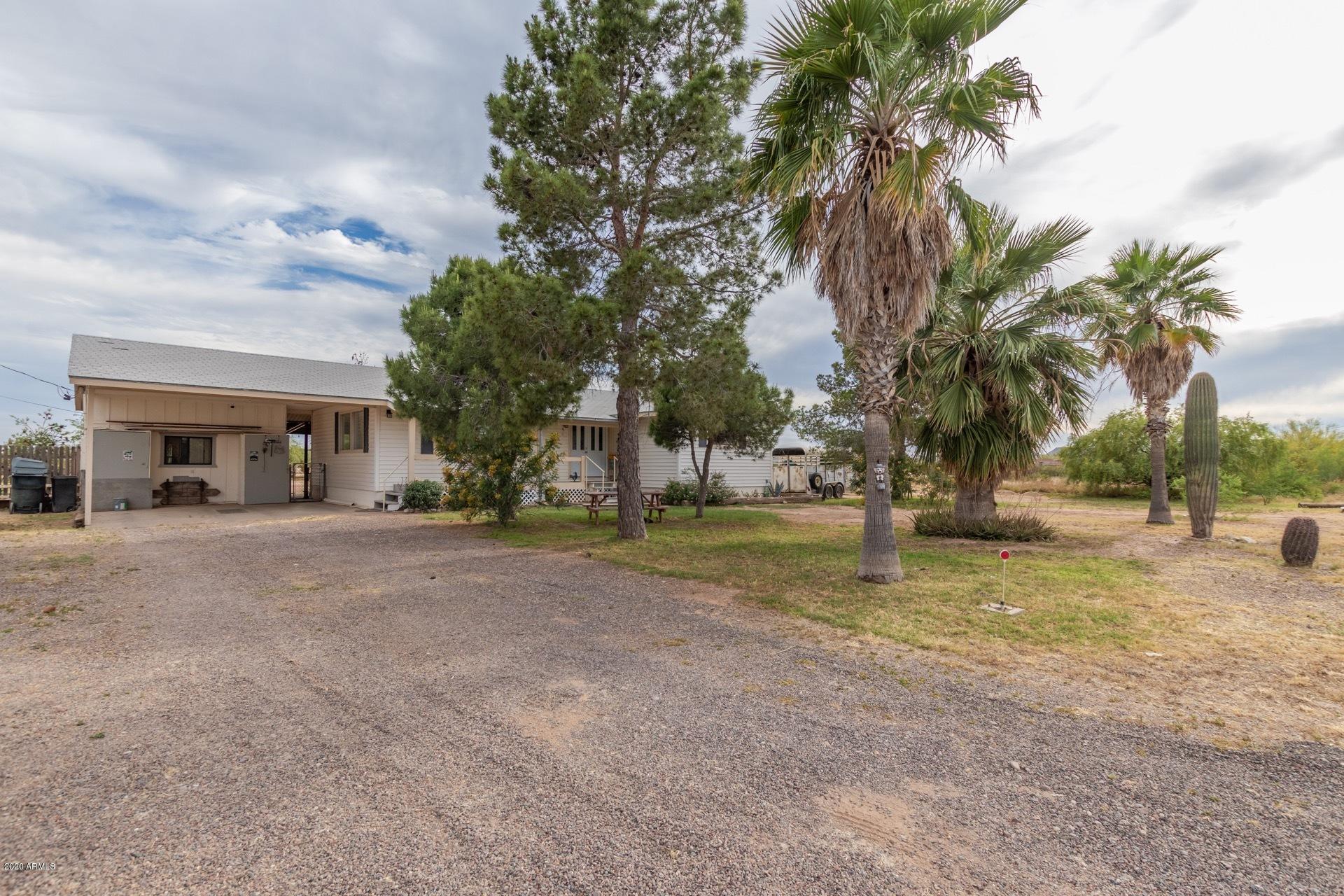 20527 West Teepee Road Buckeye, AZ 85326 - Photo 4 of 41 5863d5aa1a469857f05e8b987d7e389c