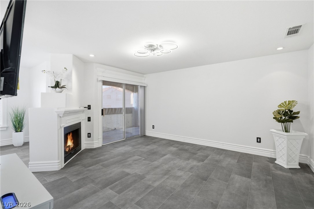 698 South Racetrack Road, Unit 724 Henderson, NV 89015 - Photo 3 of 37