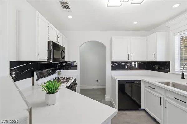 $259,000 | 698 South Racetrack Road, Unit 724, Henderson, NV 89015