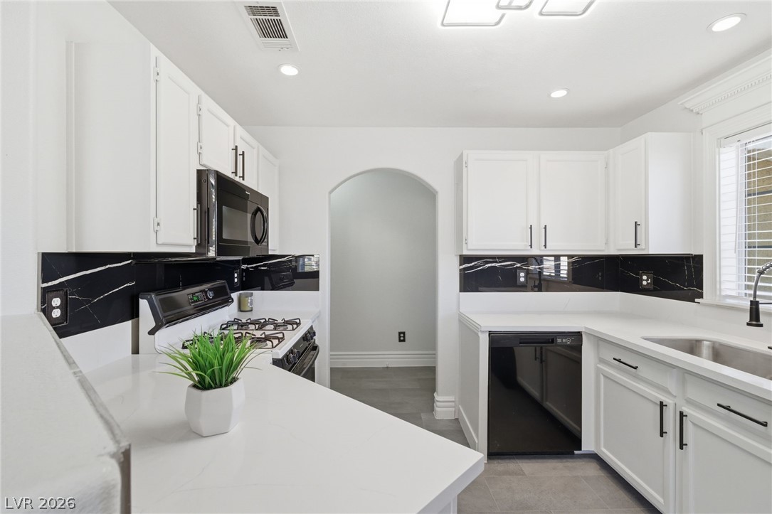 698 South Racetrack Road, Unit 724 Henderson, NV 89015 - Photo 10 of 37