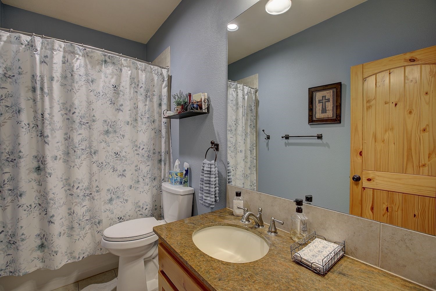 9414 Laird Road Round Top, TX 78954 - Photo 38 of 50 Hallway bathroom between the Bedroom 2 and 3, shower tub combination