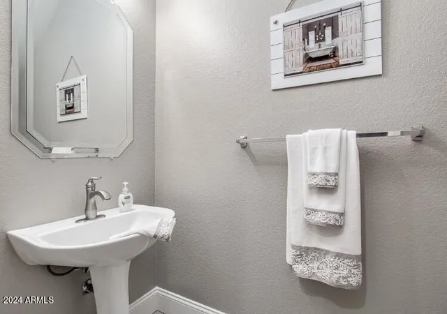 $4,900 | 16848 South 13th Place, Phoenix, AZ 85048