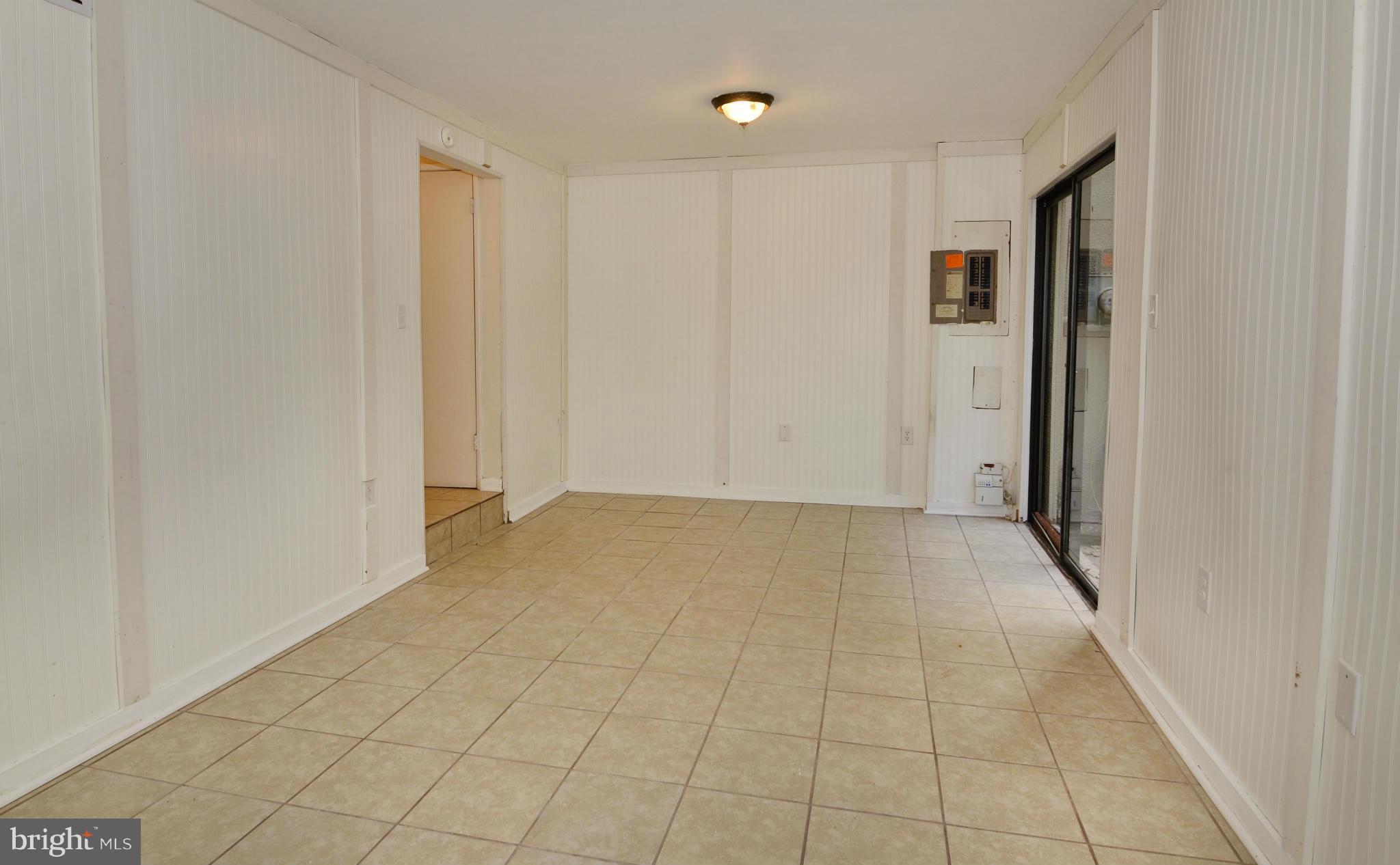 2473 Pyrenees Court Reston, VA 20191 - Photo 11 of 14 Interior (General)