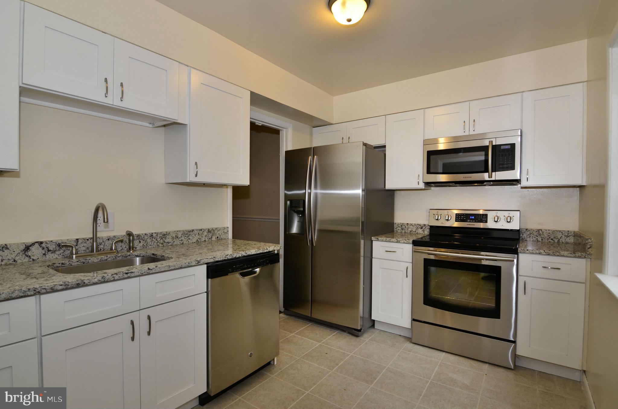 2473 Pyrenees Court Reston, VA 20191 - Photo 3 of 14 Kitchen