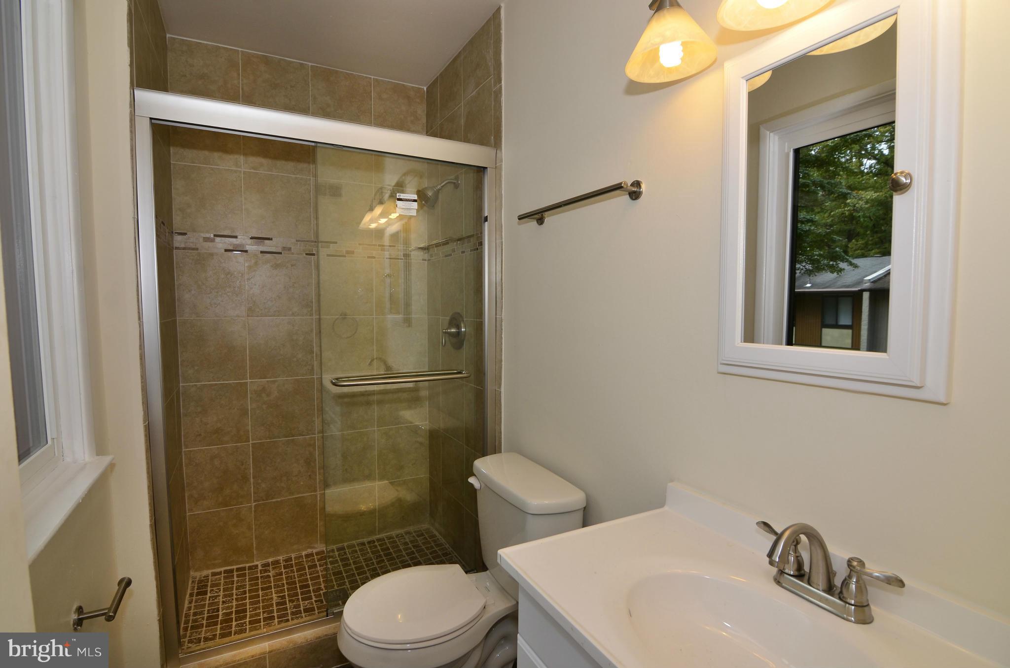 2473 Pyrenees Court Reston, VA 20191 - Photo 7 of 14 Bath (Master)