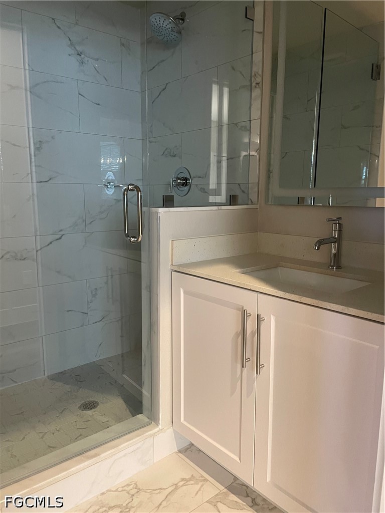 7073 Venice Way, Unit 2701 Naples, FL 34119 - Photo 5 of 9