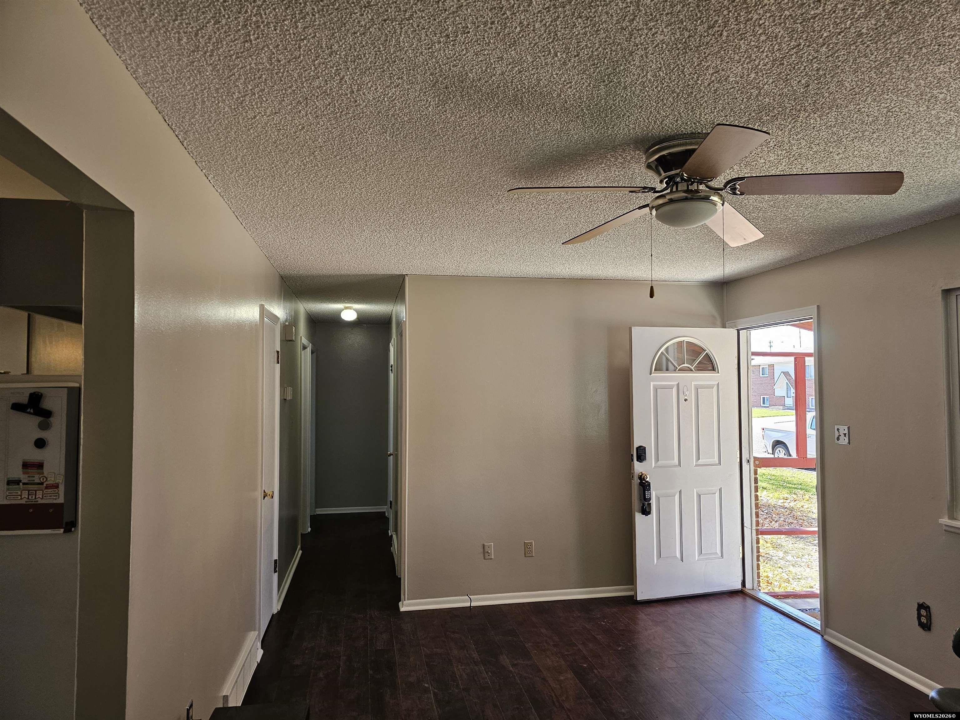 4717 Cactus Way Cheyenne, WY 82009 - Photo 7 of 14