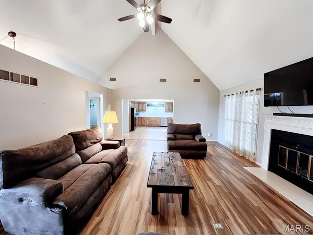 $339,900 | 207 West Moro Drive, Moro, IL 62067