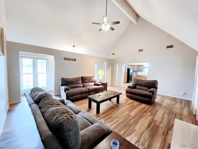 $339,900 | 207 West Moro Drive, Moro, IL 62067